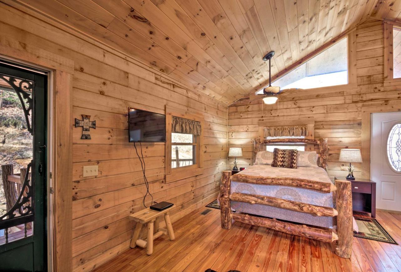 Bryson City Cabin With Wraparound Deck And Hot Tub Exteriér fotografie