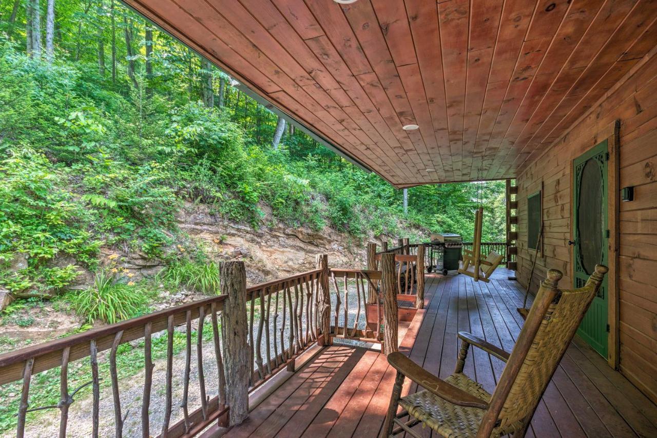 Bryson City Cabin With Wraparound Deck And Hot Tub Exteriér fotografie