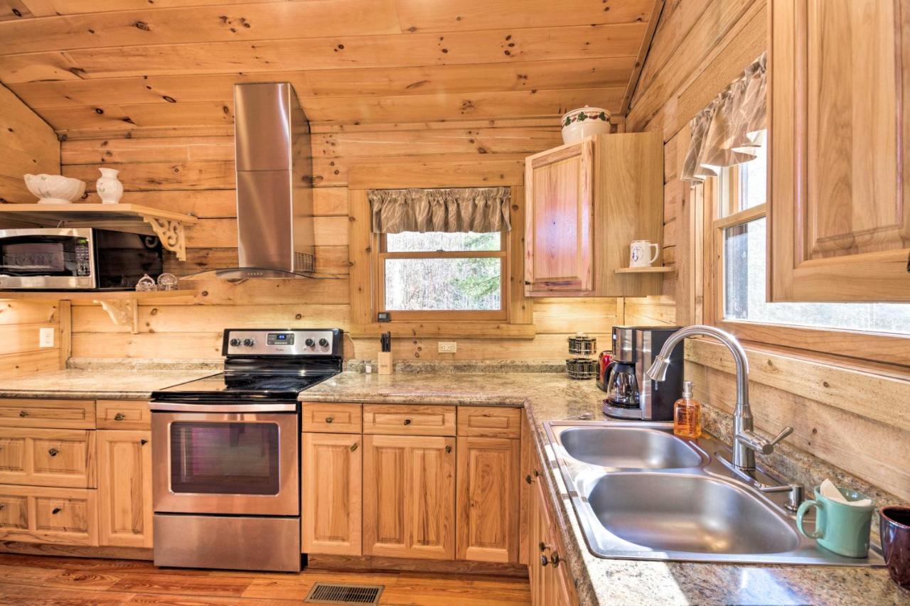 Bryson City Cabin With Wraparound Deck And Hot Tub Exteriér fotografie