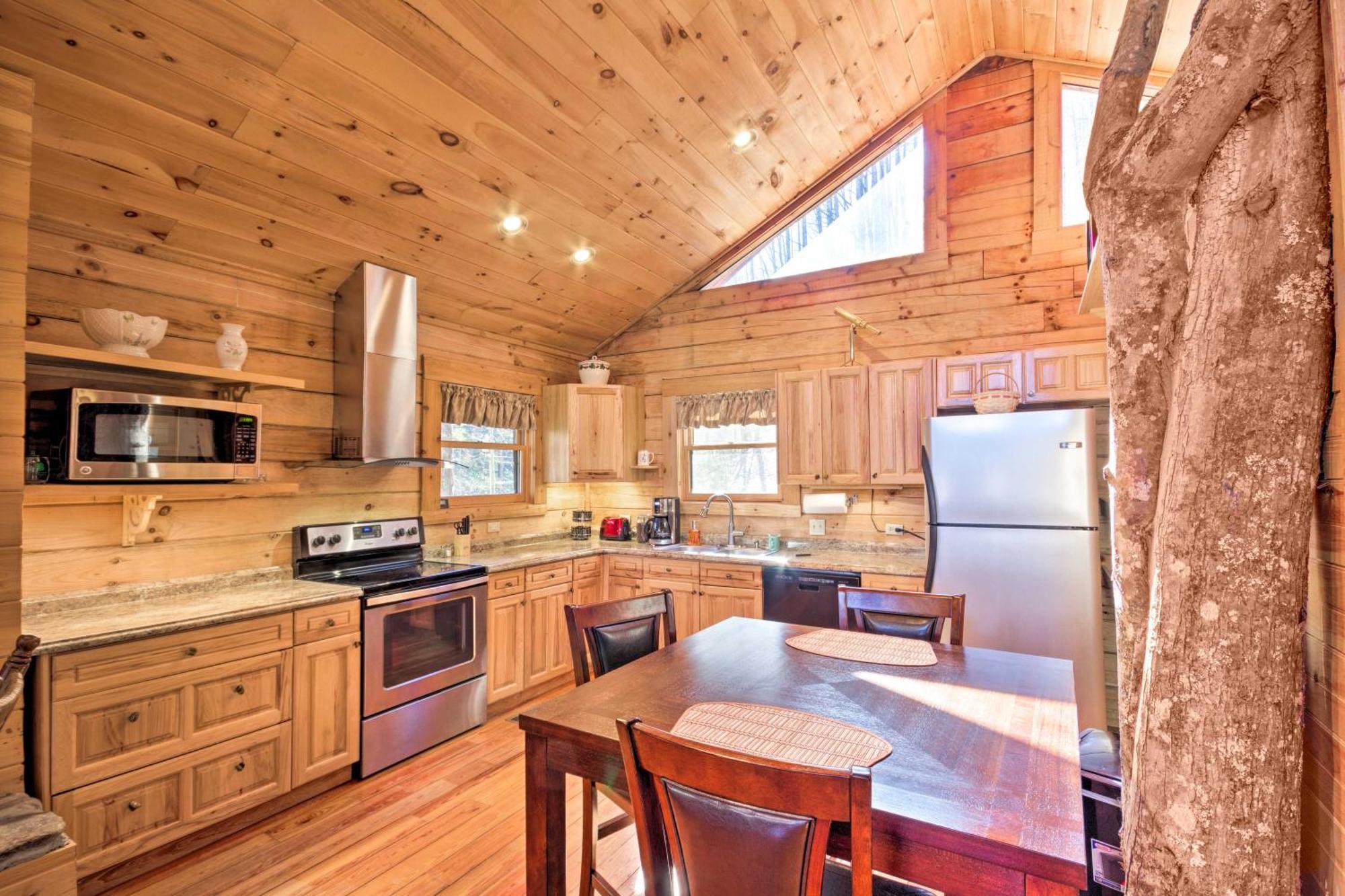 Bryson City Cabin With Wraparound Deck And Hot Tub Exteriér fotografie